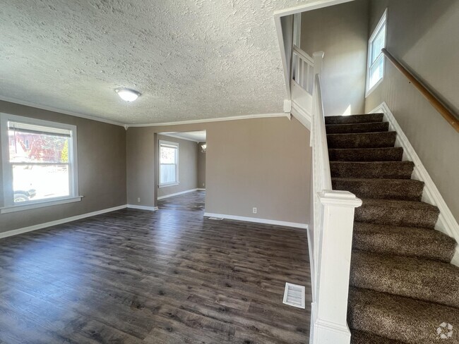 Building Photo - 1558 Ballard St Rental