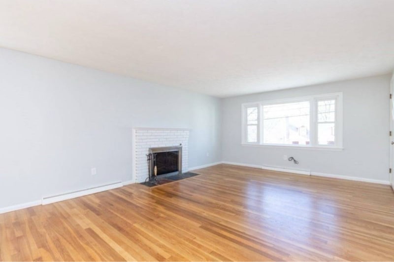 Photo - 548 Poplar St