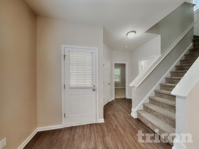 Photo - 5816 Wynmore Road