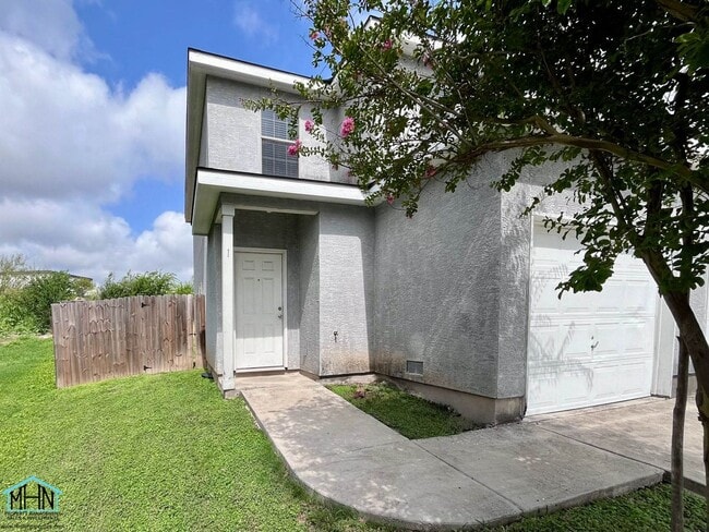 5807 Golf Bend