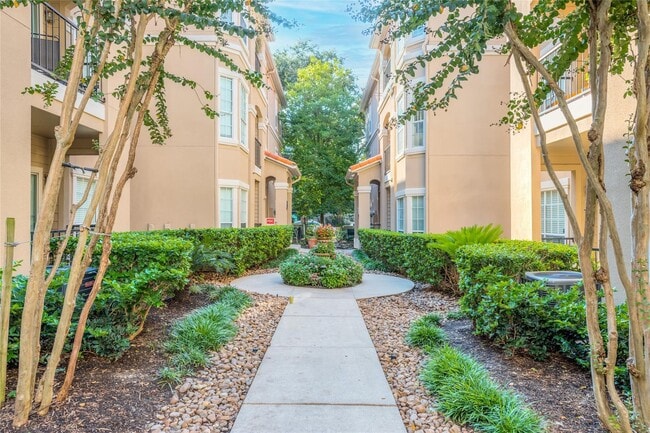 Photo - 3231 Allen Pkwy Unit 5307