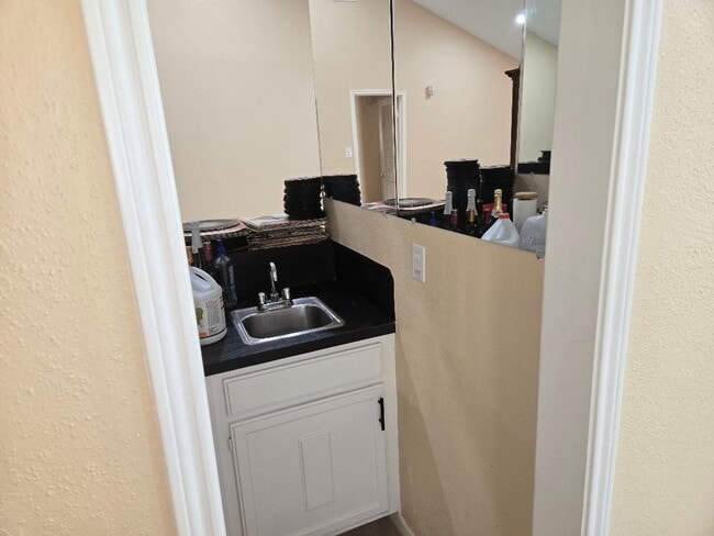 Photo - 7911 Southmeadow Dr