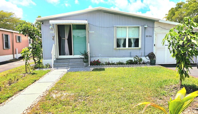 Photo - 3036 SW 51st St House