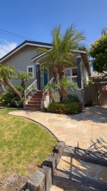 Photo - 566 W 38th St Unidad 564