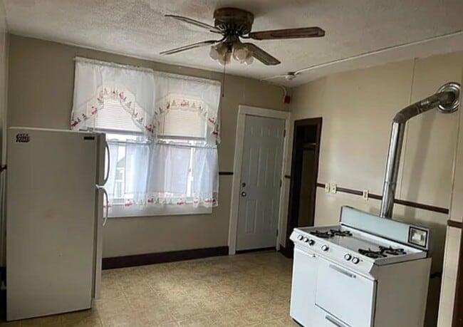240 Estes St Unit 3F