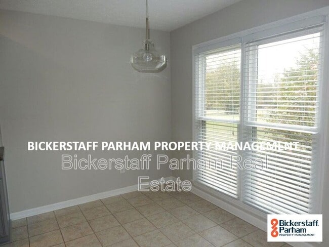 Photo - 7455 McKee Rd