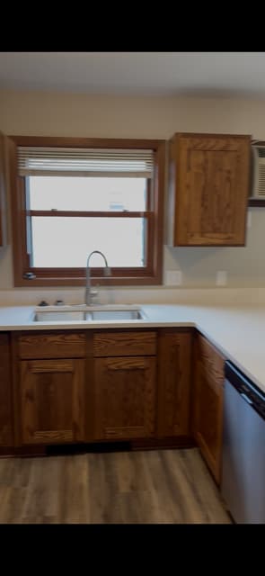 Kitchen - 815 Meadowview Ln Unit 815