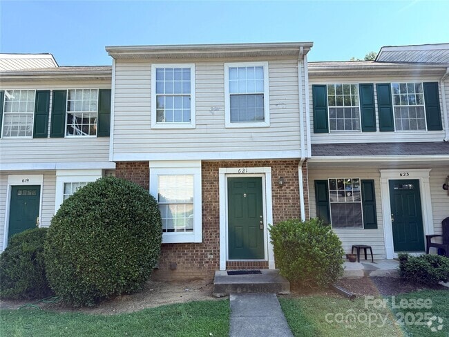 Building Photo - 621 Lex Dr Rental