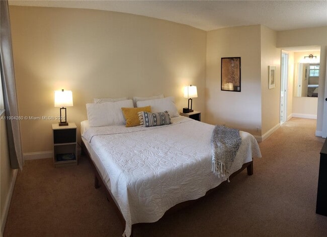 Photo - 550 Oaks Ln Unidad 202