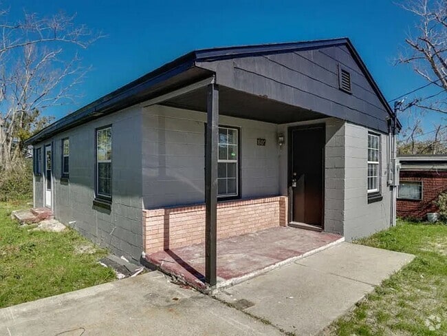 Building Photo - 807 E 7th Ct Rental