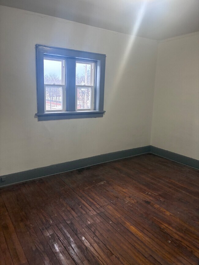 Photo - 4821 W Burleigh St