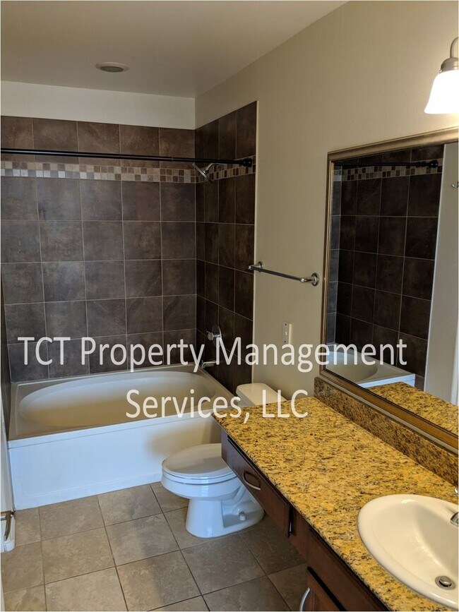 Photo - 2 bed/2bath Nestled in the Gated community of Villa Real/Arpeggio. Unit 2053