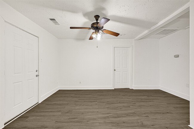 Photo - 969 Wakefield Dr