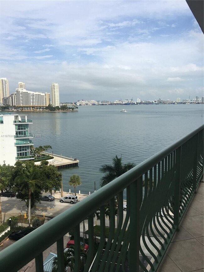 Building Photo - 1408 Brickell Bay Dr Unit 912 Rental