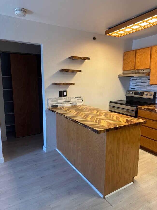 Photo - 1385 Sparta Plz Unidad 15