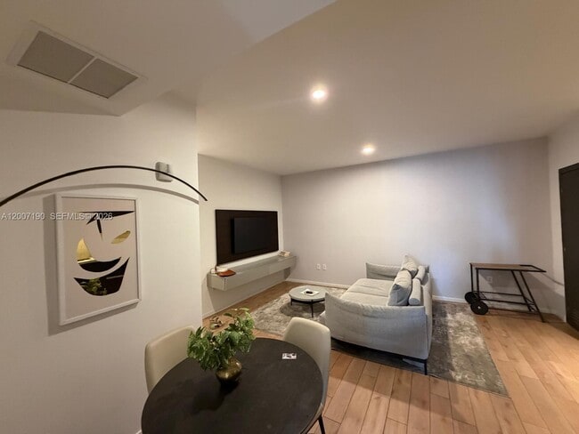 Photo - 398 NE 5th St Unit 2015