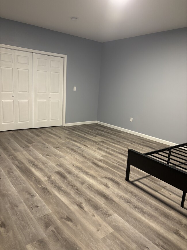 Building Photo - 4560 Persian Trl Unit 4560 Rental