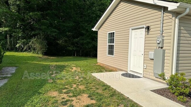 Photo - 112 Bennett Ln