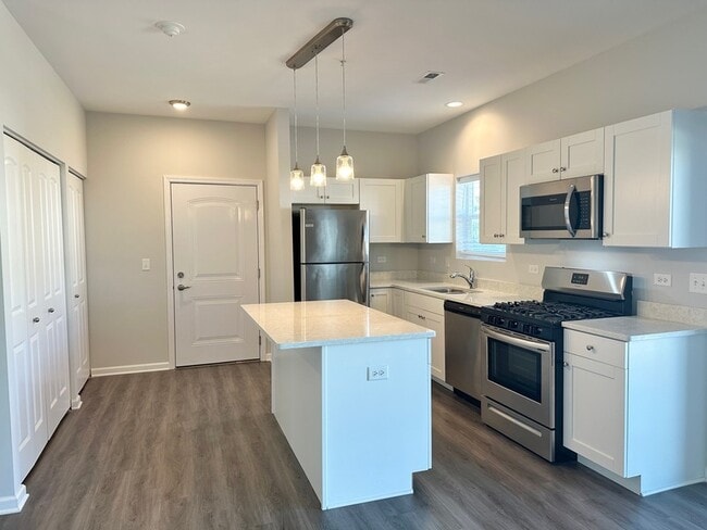 Photo - 853 E Main St Unit 2B