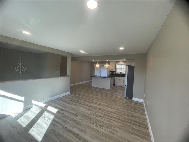 Photo - 889 Township Rd 217