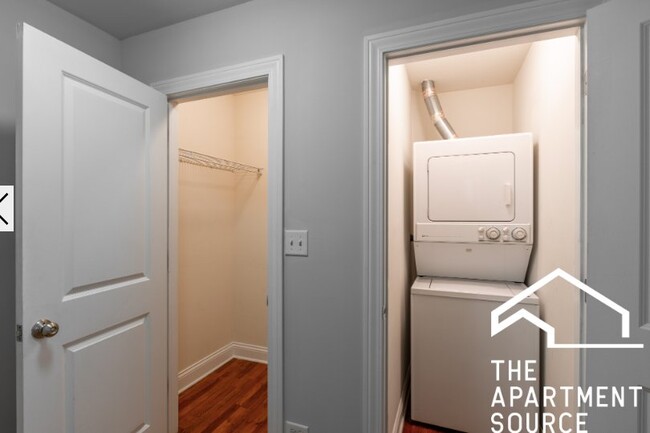 Photo - 740 W Addison St Unit 1