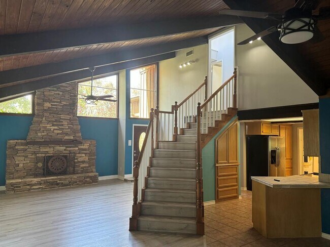 Photo - 519 Corydon Dr