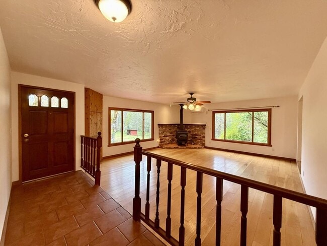 Photo - 9042 Monument Dr