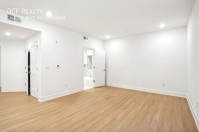 Photo - 3952 Lancaster Ave Unit 002