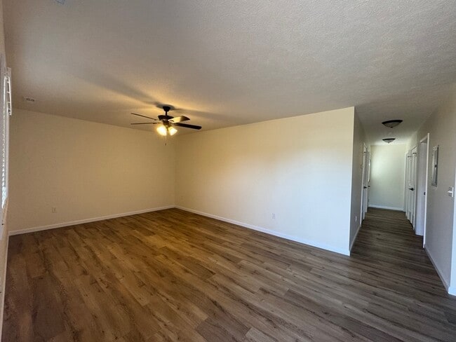 Photo - 715 N 35th St