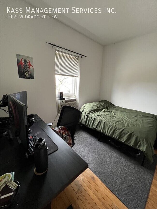 1055 W Grace St Unit 3W