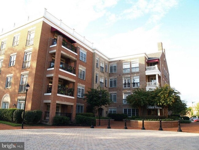 Photo - 600 Second St Unit 303