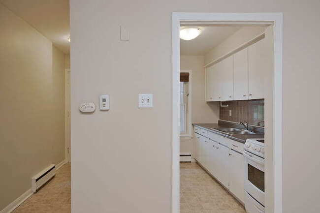 Photo - RENOVATED TWO BEDROOM TOWNHOME IN NORTHEAS...