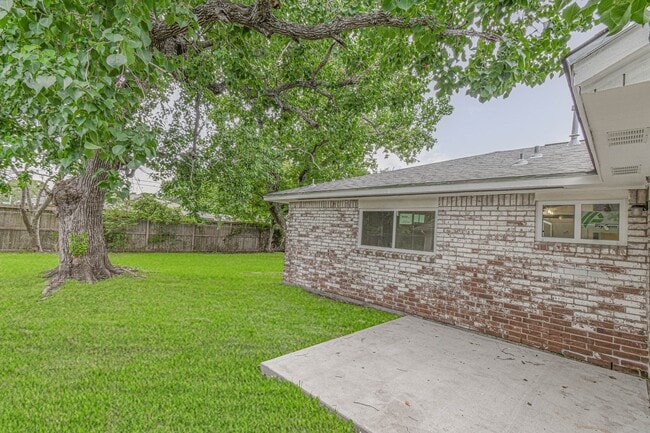 Photo - 5003 Denoron Dr