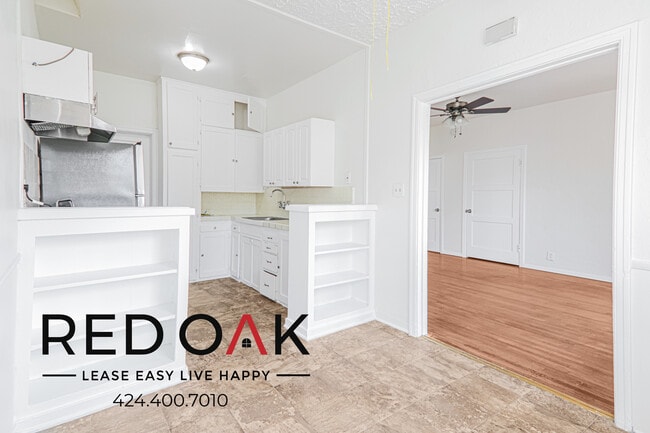 Photo - 5830 La Mirada Ave Unidad 5834D