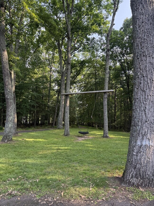 Photo - 300 Klinger Hill Rd