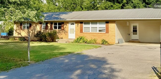 Photo - 2125 Cherry St SE
