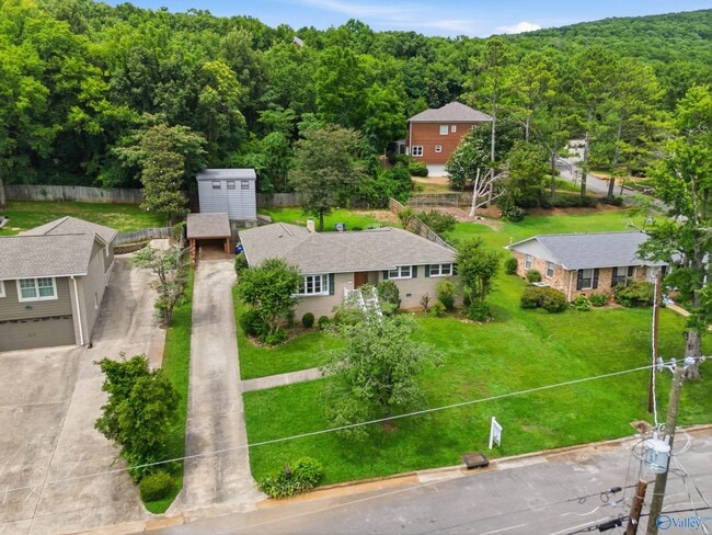Photo - 2117 Shades Crest Rd SE