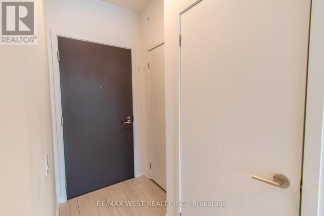 Photo - 39 Mary St Unit 1210