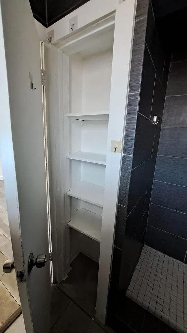 Photo - 1703 Thomas St