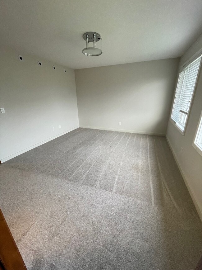 Photo - 516 Pichler Way