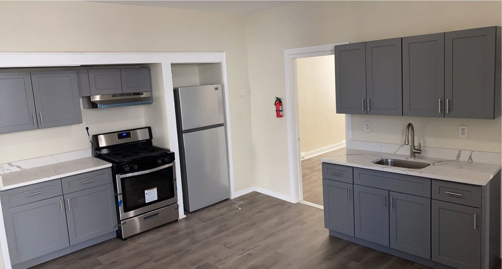 Photo - 323 Marshall St