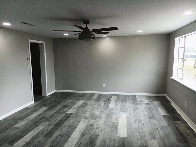 Photo - 4318 Pearl St