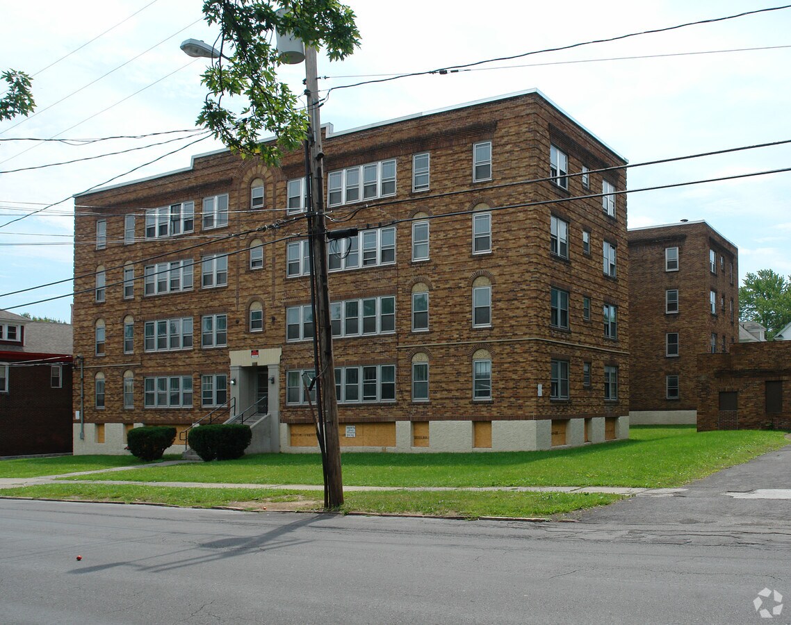 The Huntley Apts - The Huntley Apts