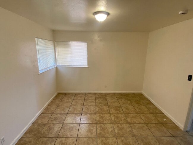 Photo - 4348 E Fairfax Ave Unit 4311