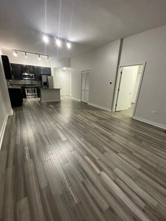 Photo - 901 W Madison St Unit 912