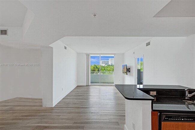 Photo - 2775 NE 187th St Unit 202