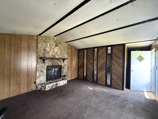 Photo - 441 Willow Run Rd