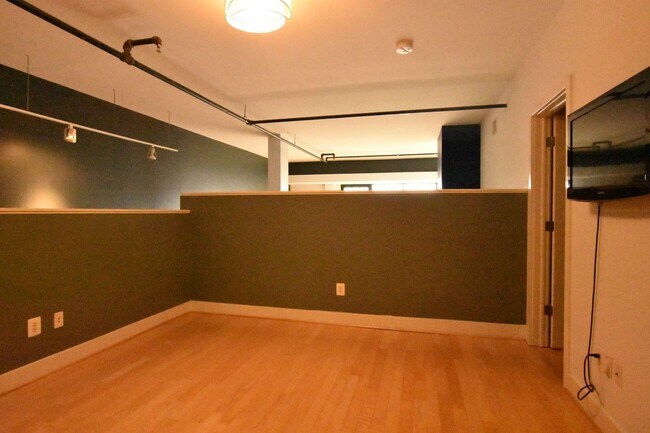 Photo - Unbeatable location, Contemporary 1 BD 1.5 BA Condo in Adams Morgan with PARKING!!