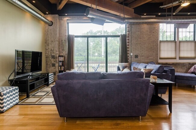 Photo - 43 Charlton St Unit 105