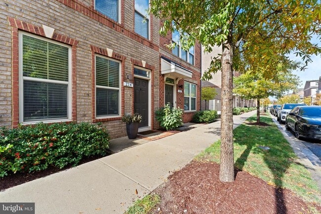 Building Photo - 224 S Newkirk St